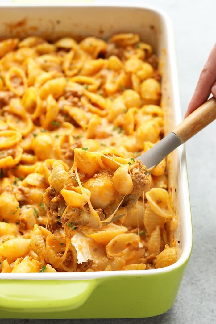 Do you love hamburger helper? This Healthy Hamburger casserole is a homemade hamburger helper that is made with sweet potato puree, delicious spices, and lean meat for the perfect and easy weeknight dinner. hamburger casserole in a baking dish