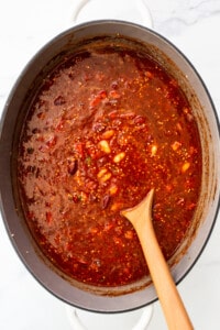 quinoa chili in pot.